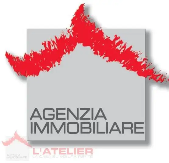 Casa indipendente in vendita a Arezzo