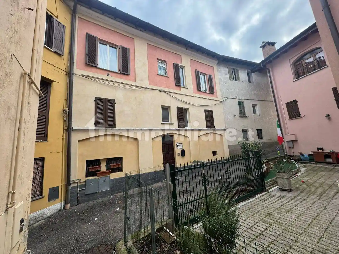 Appartamento in vendita a Lavena Ponte Tresa