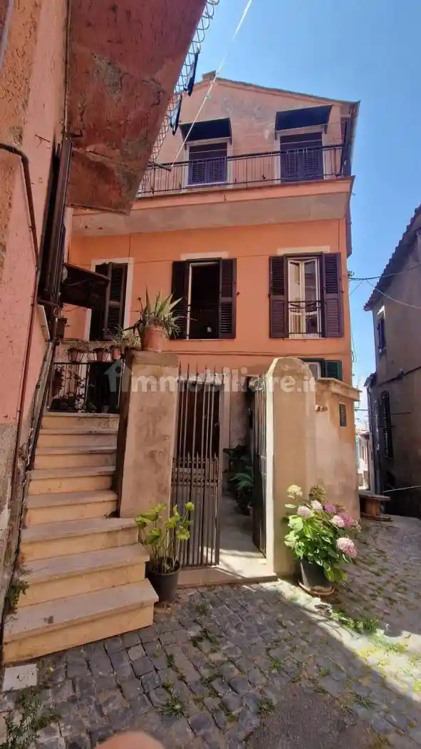 Appartamento in vendita a Nemi