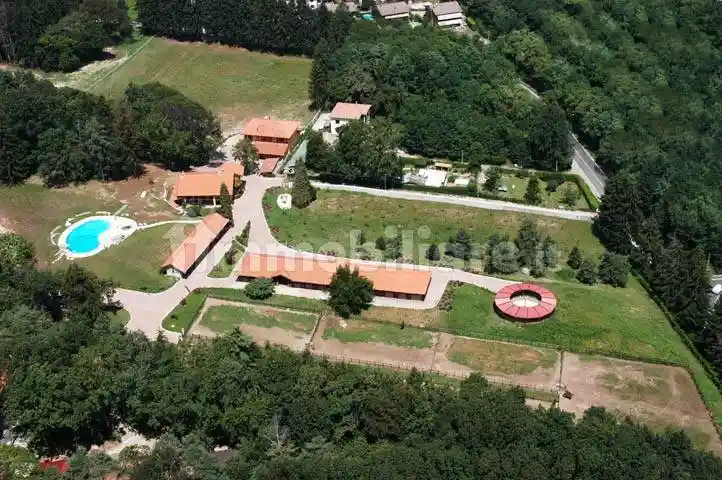 Rustico - Casale in vendita a Travedona-Monate