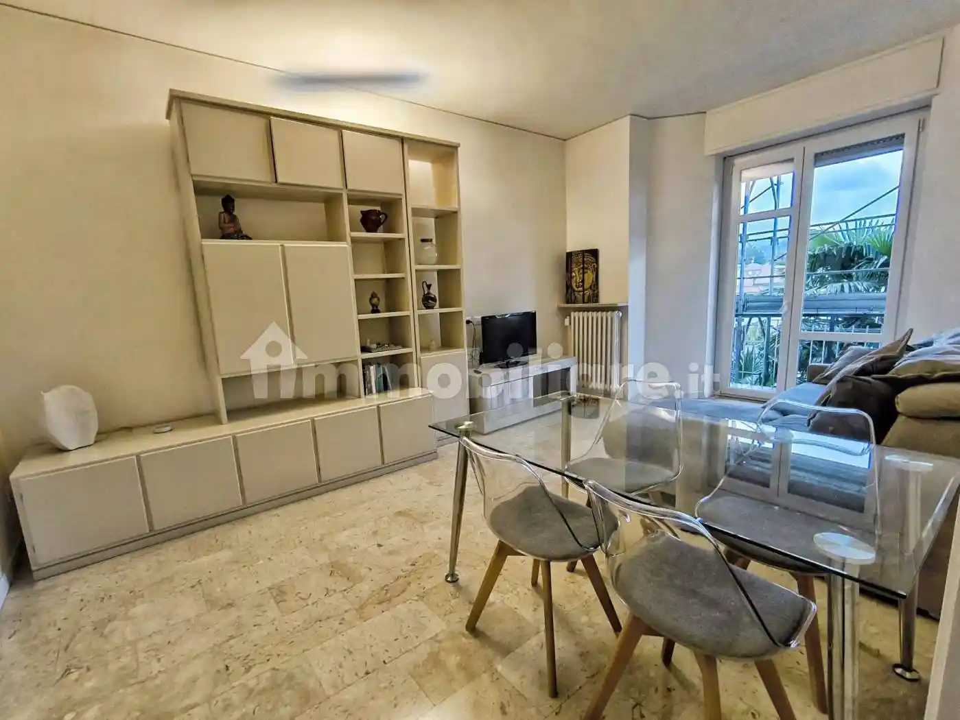 Appartamento in affitto a Arona