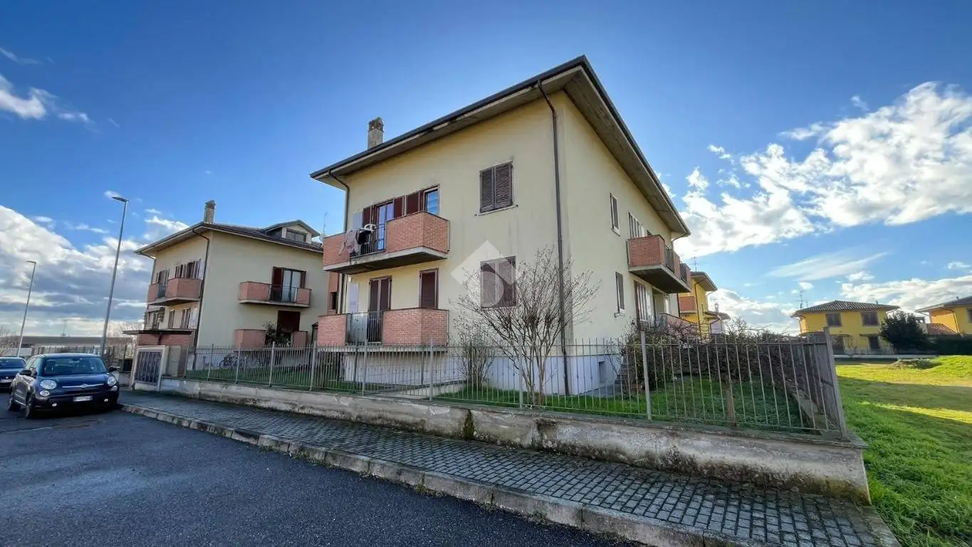 Appartamento in vendita a Livraga