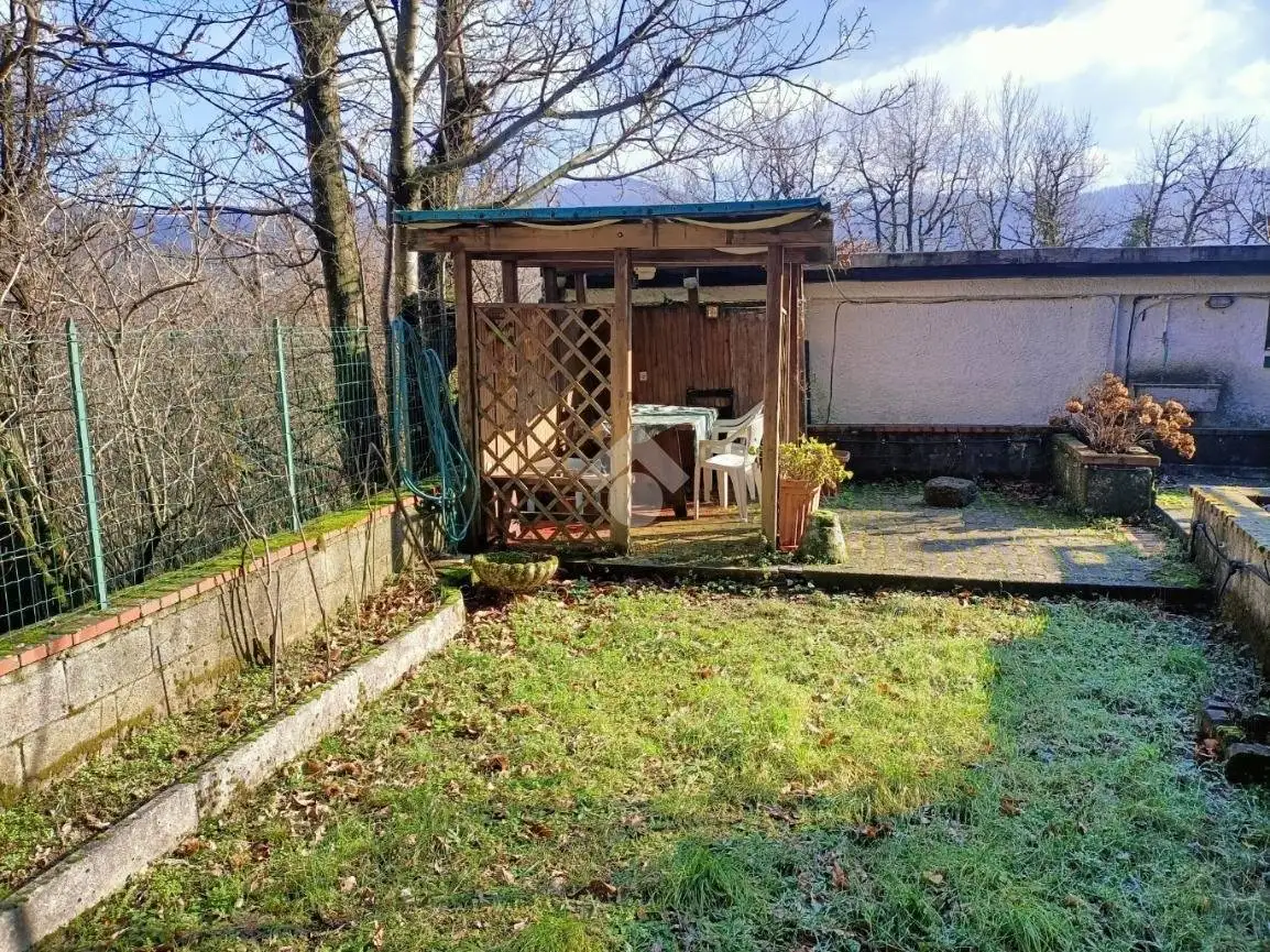 Appartamento in vendita a Isola del Cantone