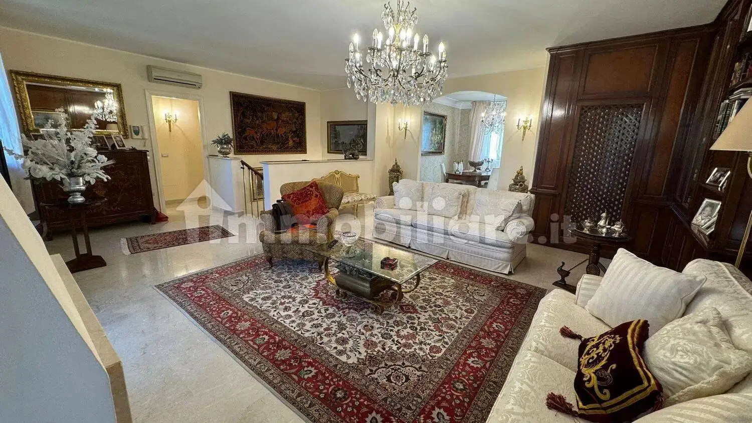 Villa in vendita a Longiano