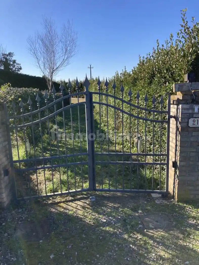 Casa indipendente in vendita a Scandicci