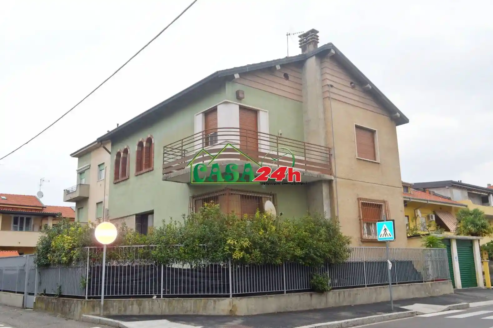 Villa in vendita a Saronno