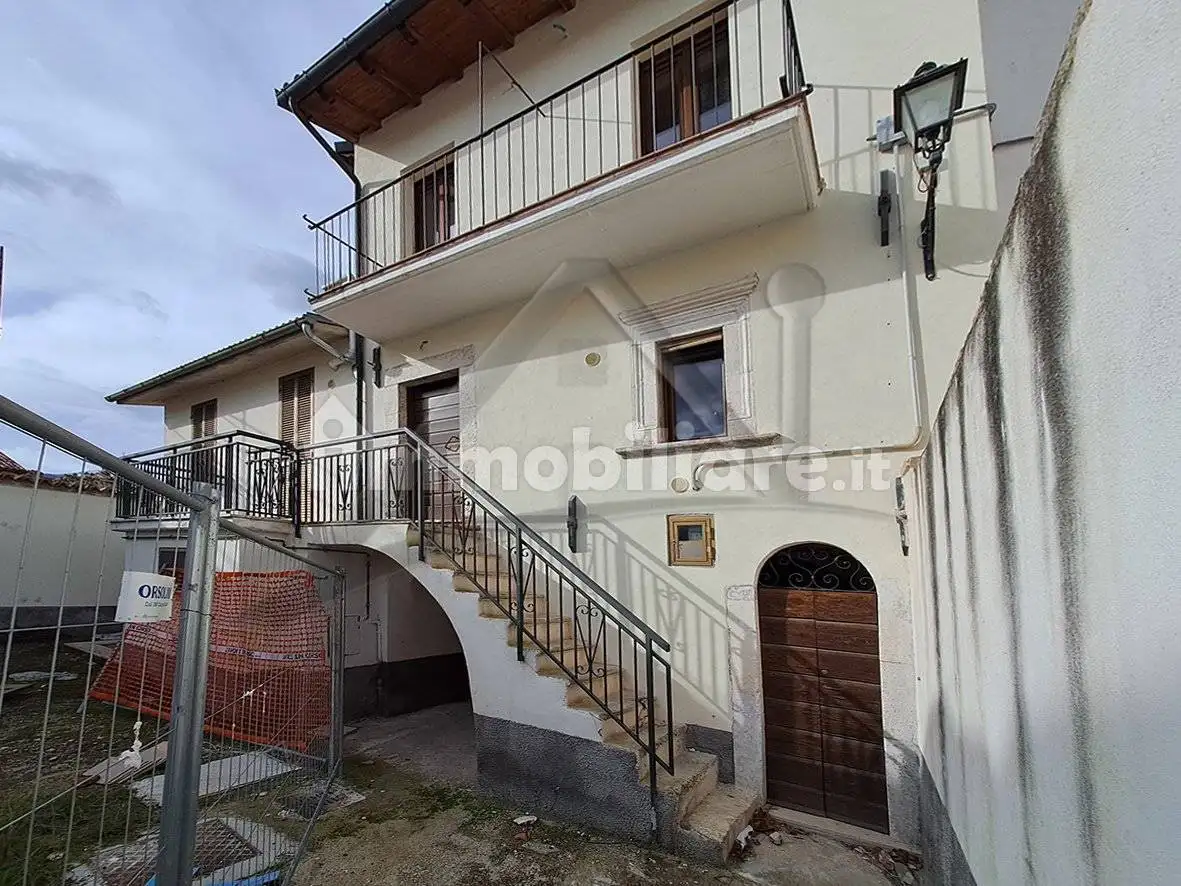 Casa indipendente in vendita a San Demetrio Ne' Vestini