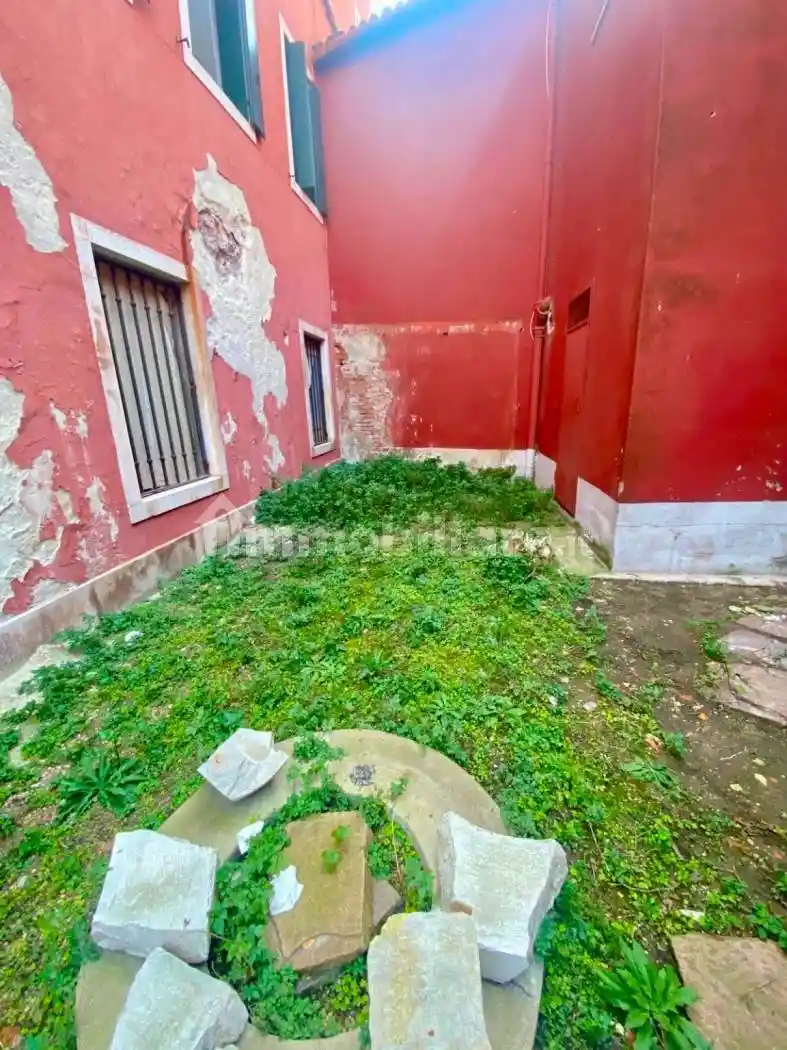 Casa indipendente in vendita a Venezia