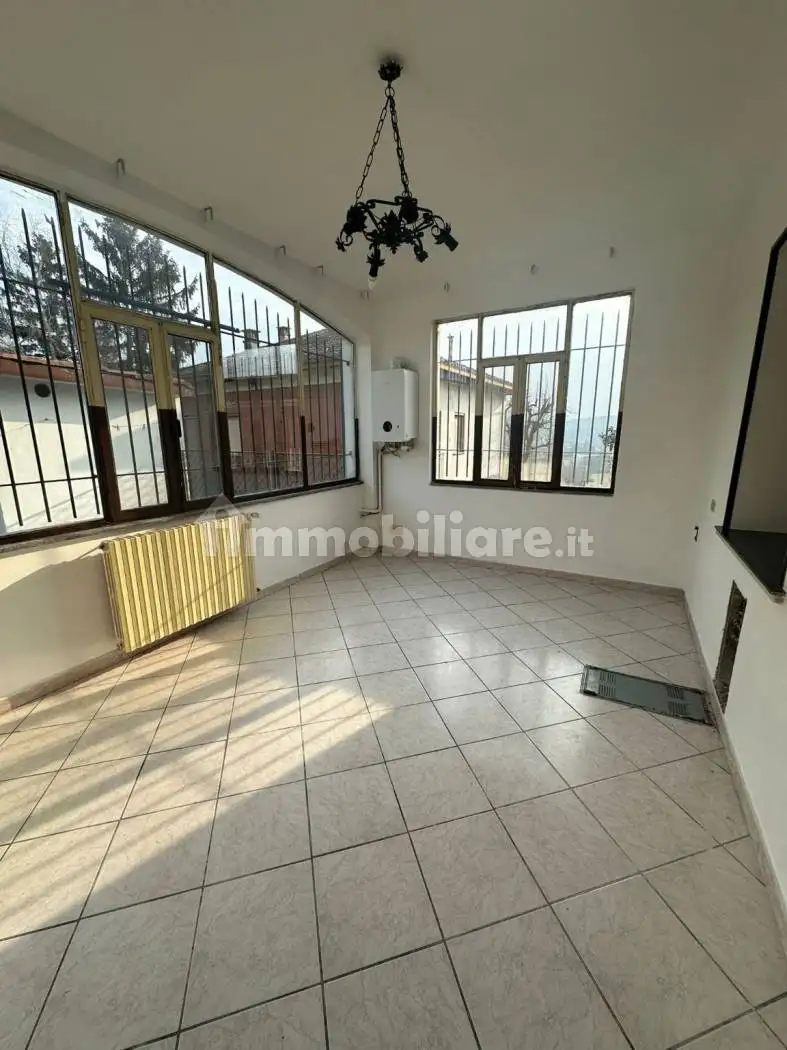 Appartamento in vendita a Roppolo