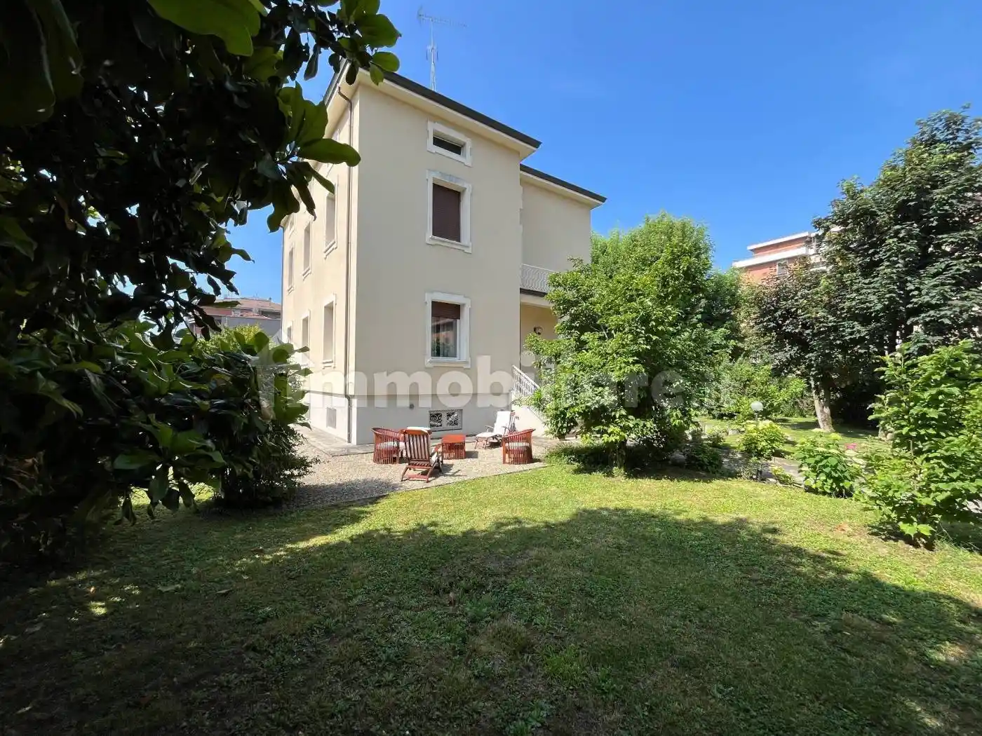 Villa in vendita a Fidenza