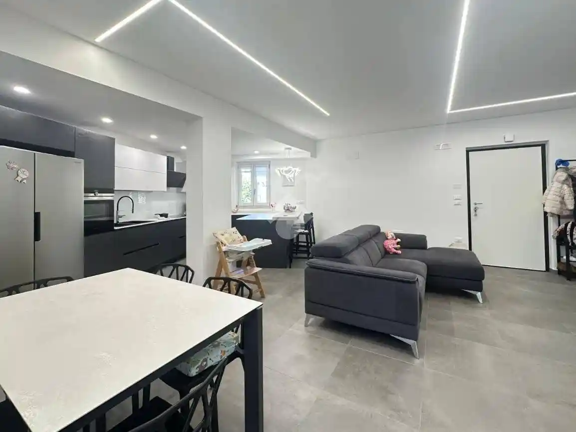 Villa bifamiliare via Maria Greco 8, Tivolille Pasquali Merenzata, Mendicino - foto 5