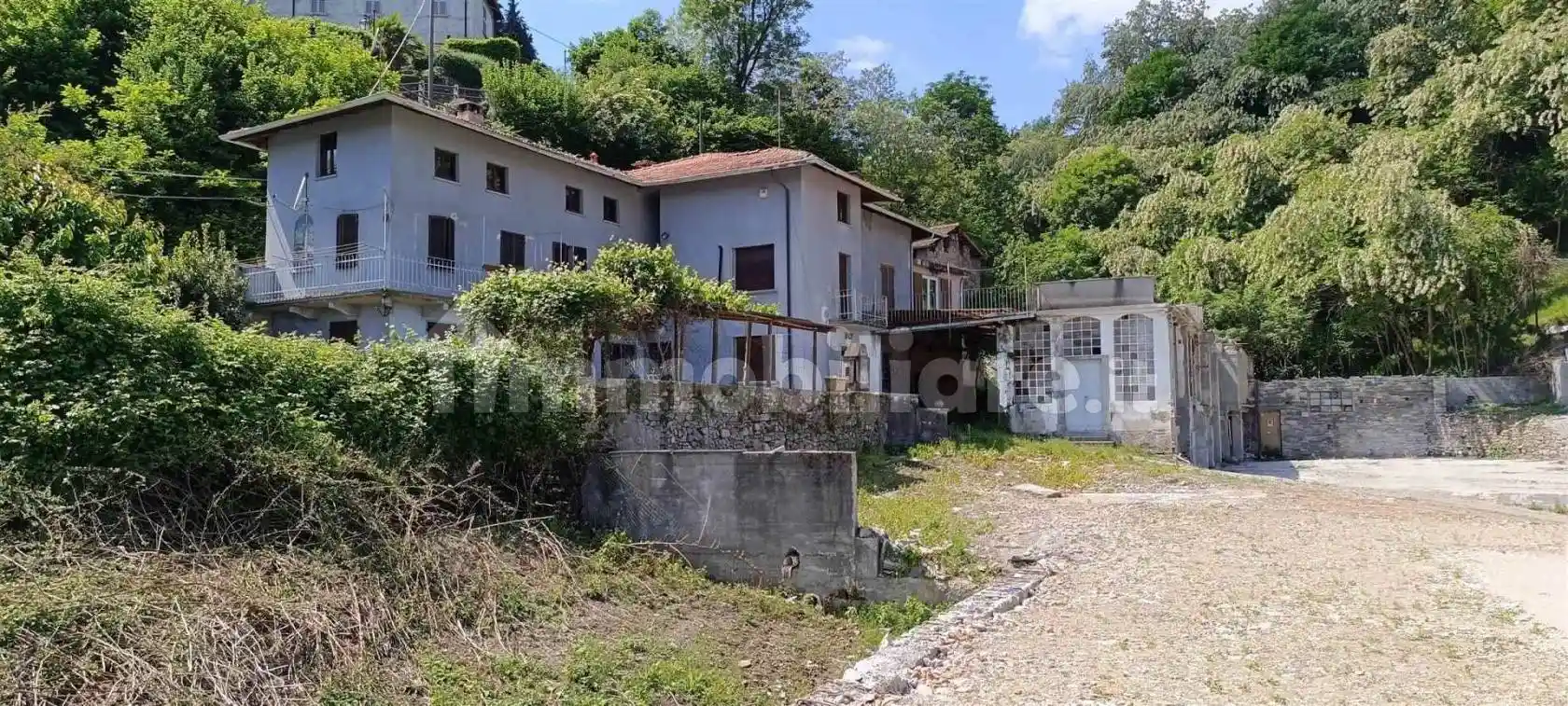 Casa indipendente in vendita a Meina
