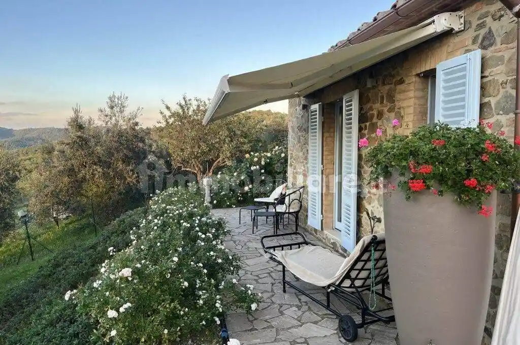 Rustico - Casale in vendita a Bucine