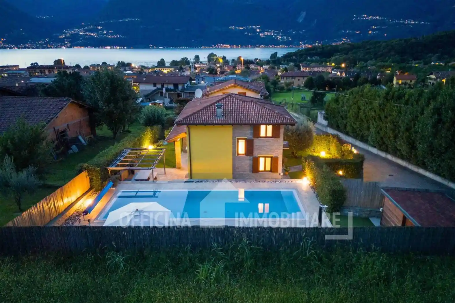 Villa in vendita a Colico