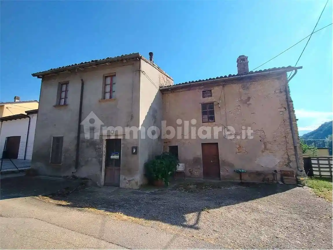 Rustico - Casale in vendita a Castell'Arquato