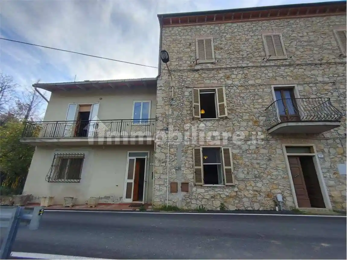 Casa indipendente in vendita a Montecchio