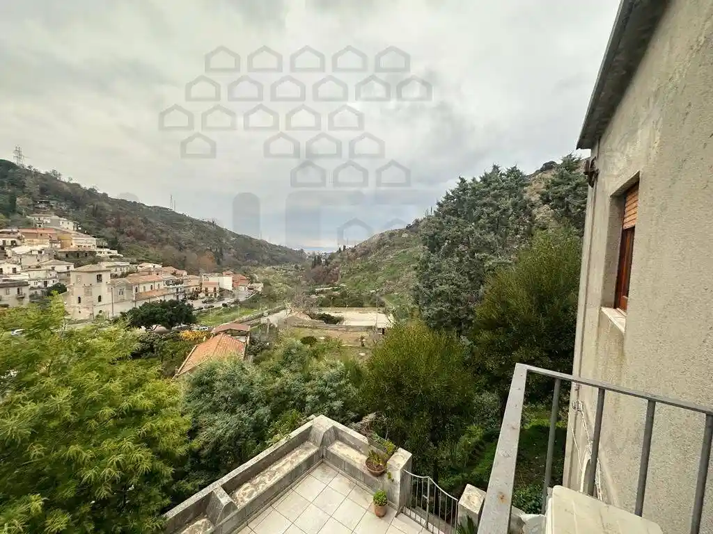 Villa in vendita a Villafranca Tirrena