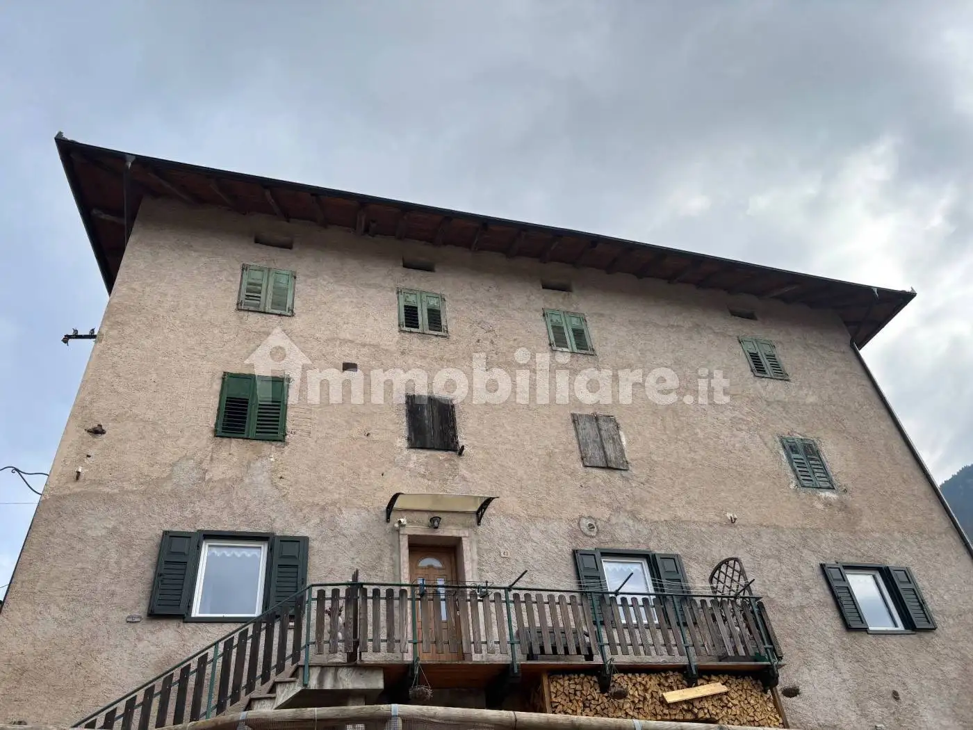 Casale via Santissima Trinità 10, Bedollo