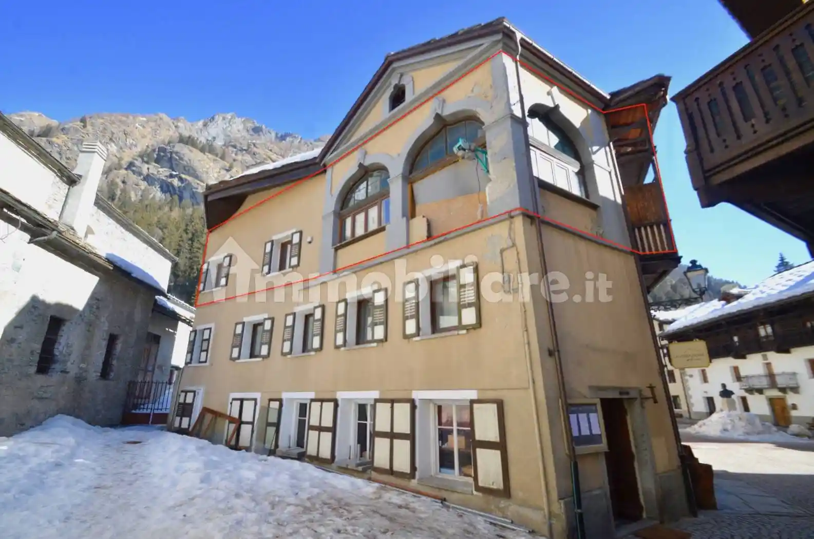 Trilocale via Puro Waeg 1, Centro, Gressoney-Saint-Jean - foto 3