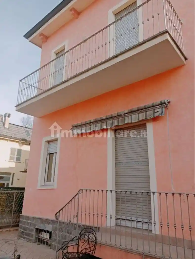 Villa in vendita a Piacenza