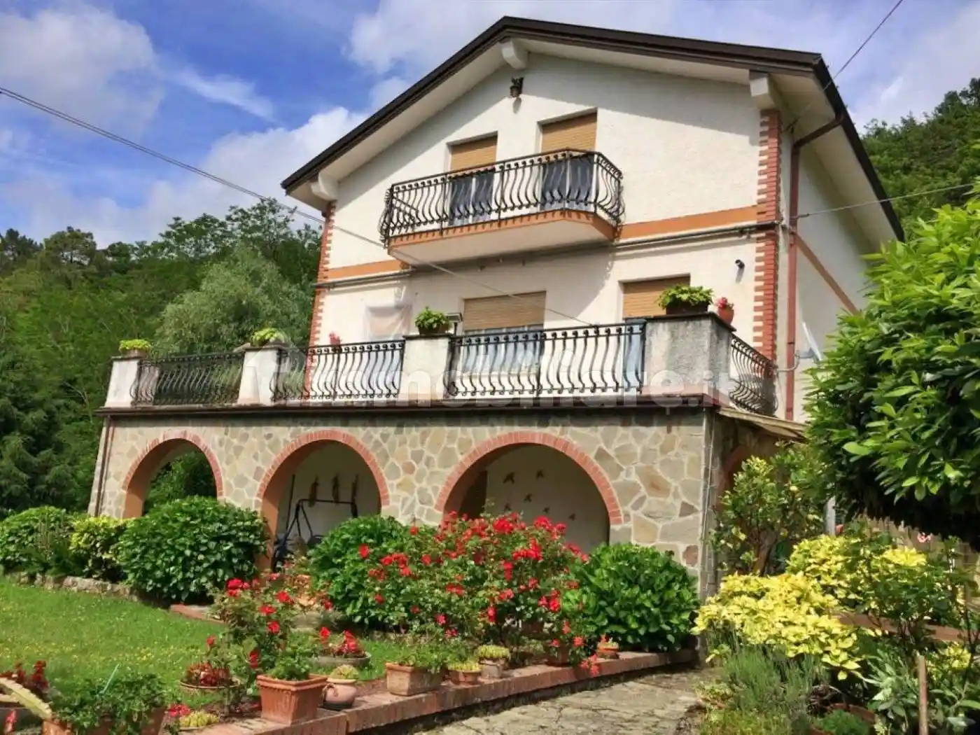 Villa in vendita a Varese Ligure