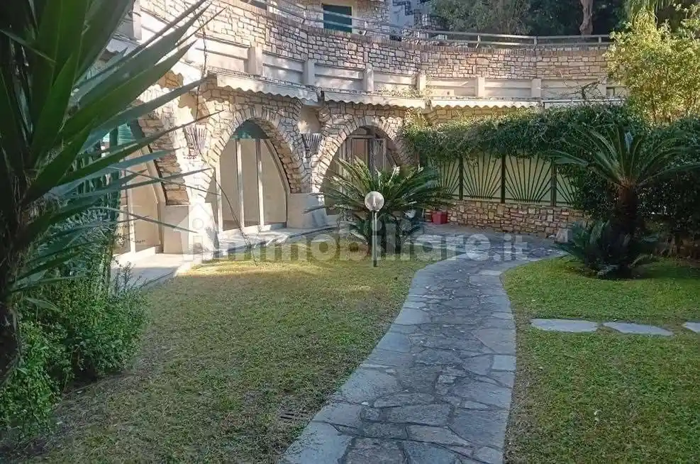 Appartamento in vendita a Andora