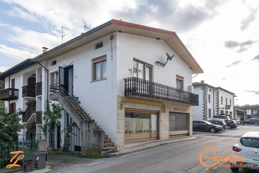 Casa indipendente in vendita a Socchieve