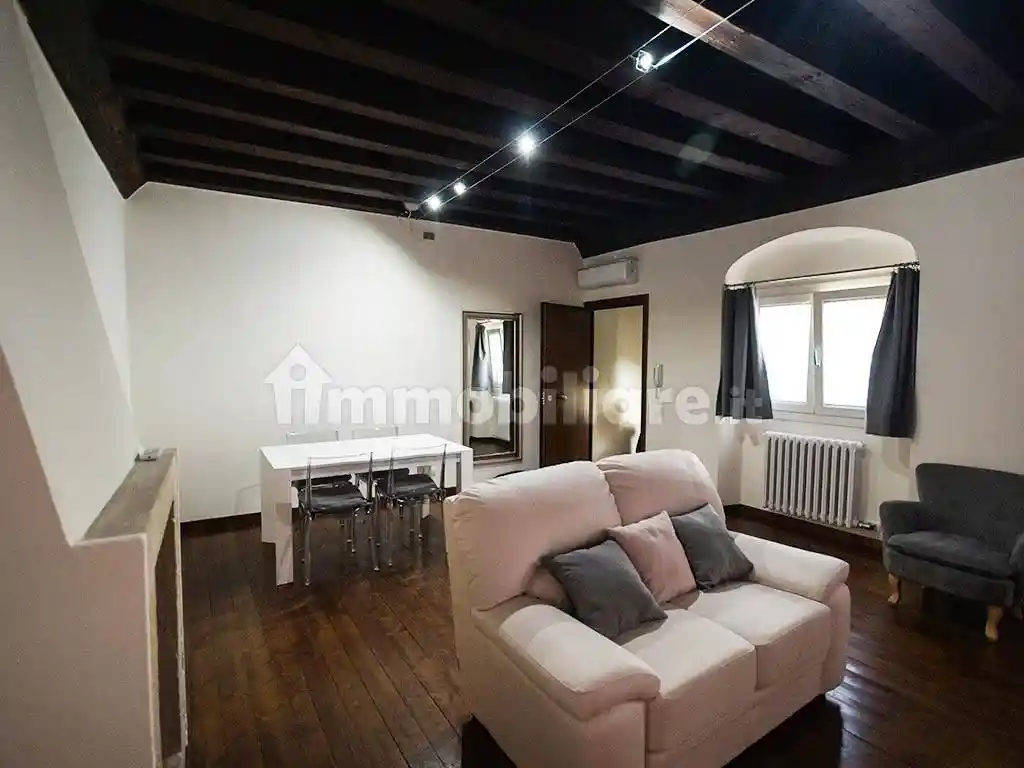 Appartamento in affitto a Verona
