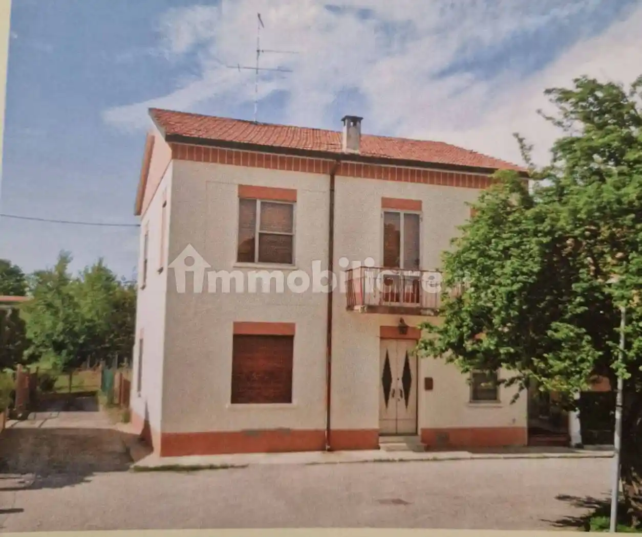 Villa in vendita a Sermide e Felonica