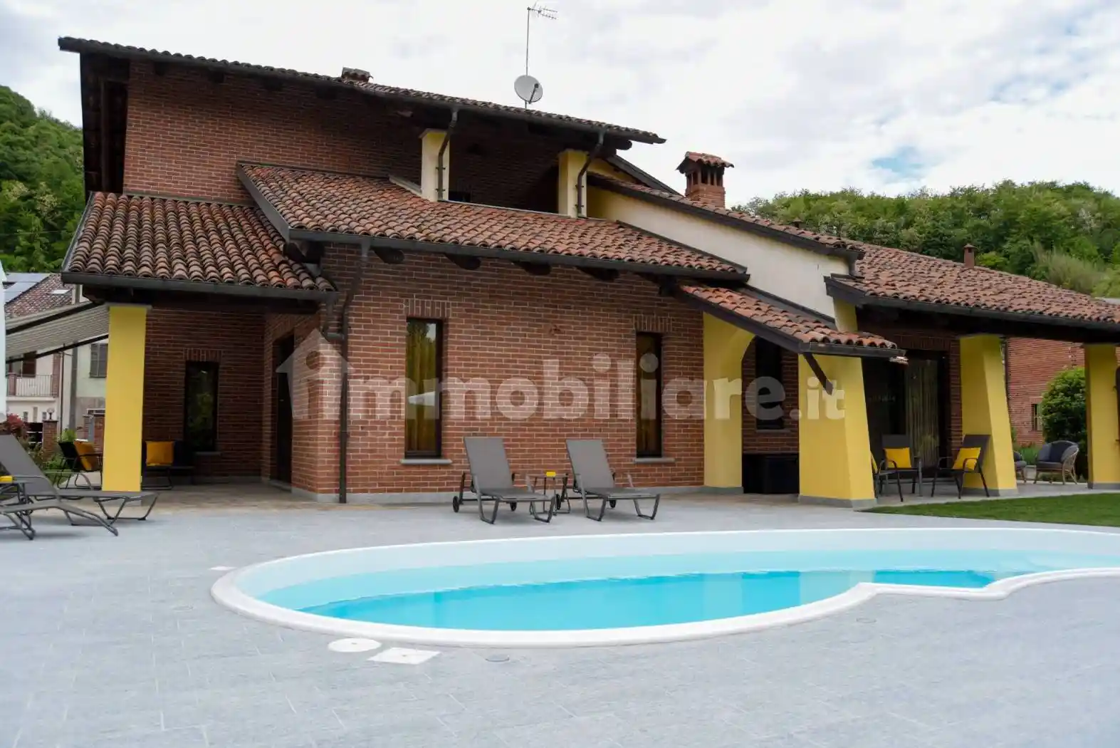 Villa in vendita a San Damiano d'Asti