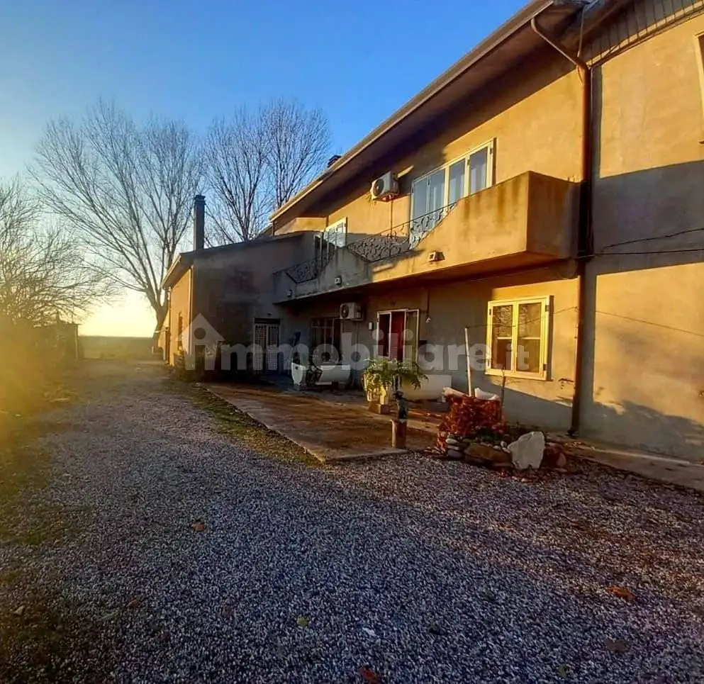 Casa indipendente in vendita a Bagnolo di Po
