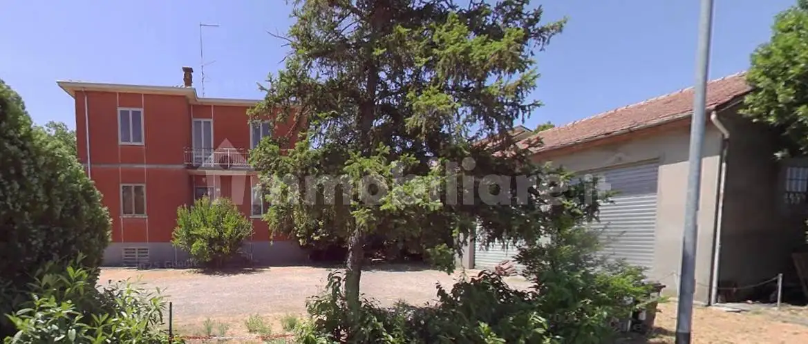 Villa in vendita a Agazzano