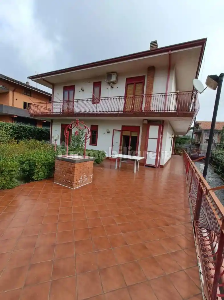 Villa in vendita a Nicolosi