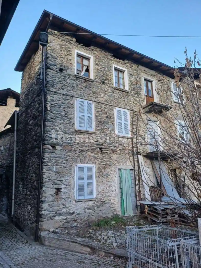 Villa in vendita a Teglio