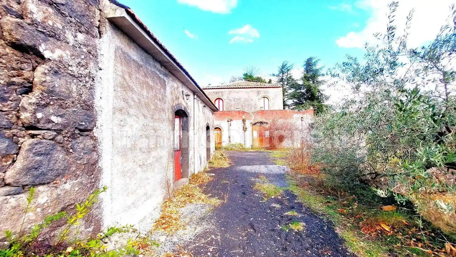 Rustico - Casale in vendita a Piedimonte Etneo