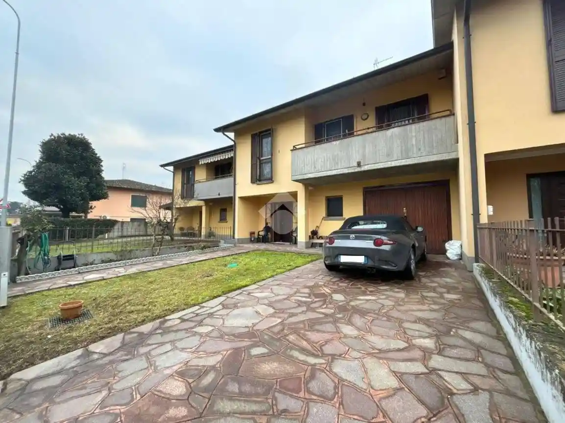 Villetta a schiera in vendita a Agnadello