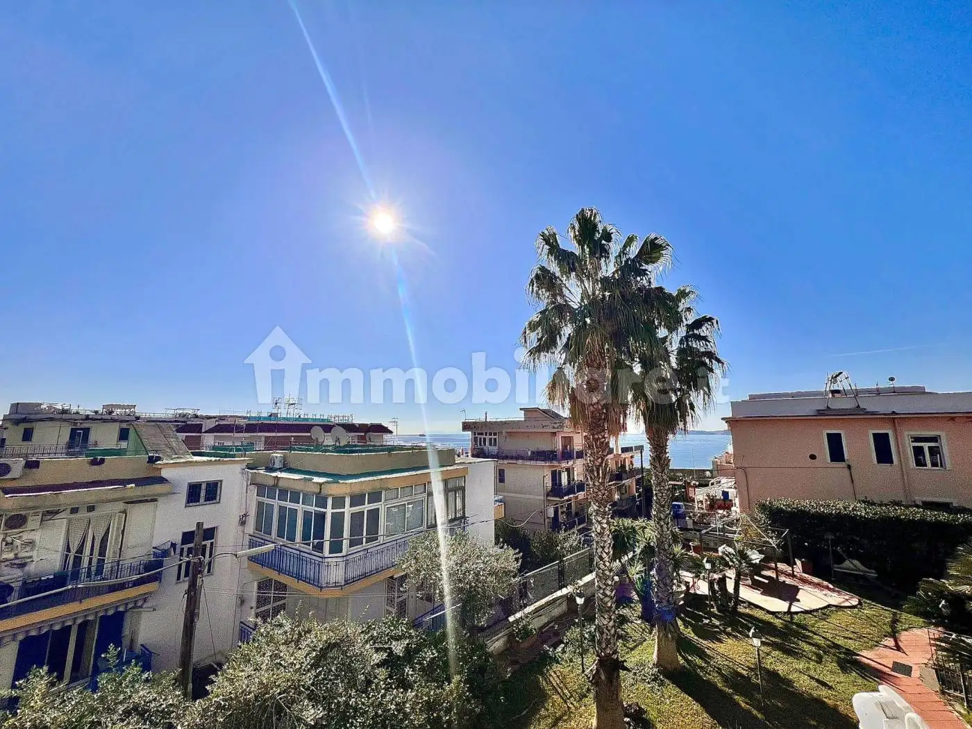 Appartamento in vendita a Pozzuoli