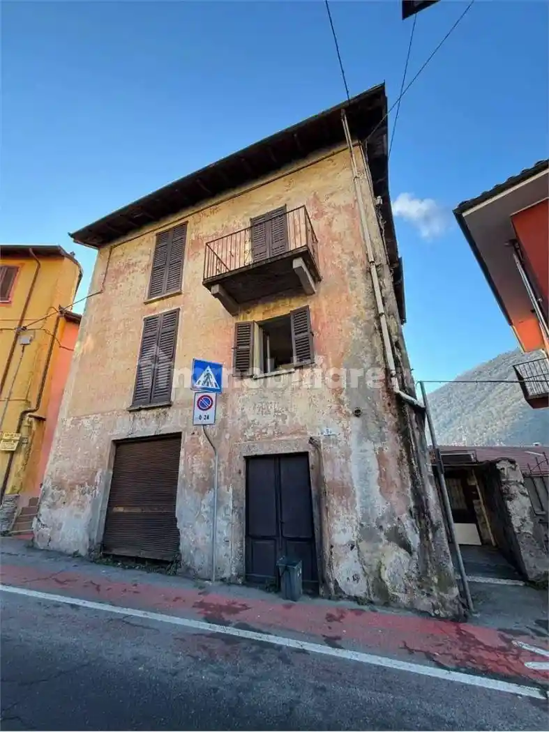 Casa indipendente in vendita a Verbania