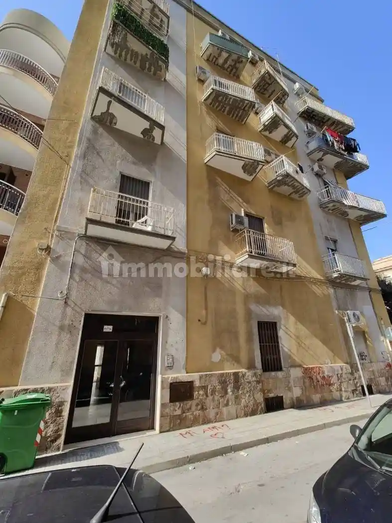 Appartamento in affitto a Taranto