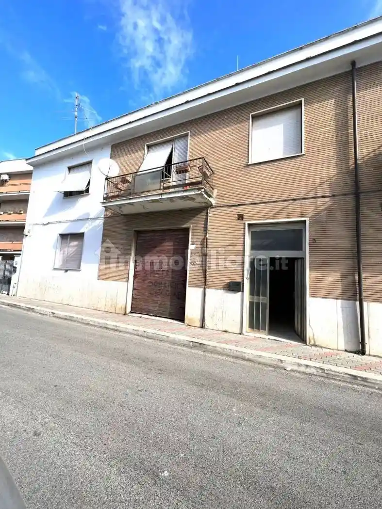 Appartamento in vendita a Civitavecchia