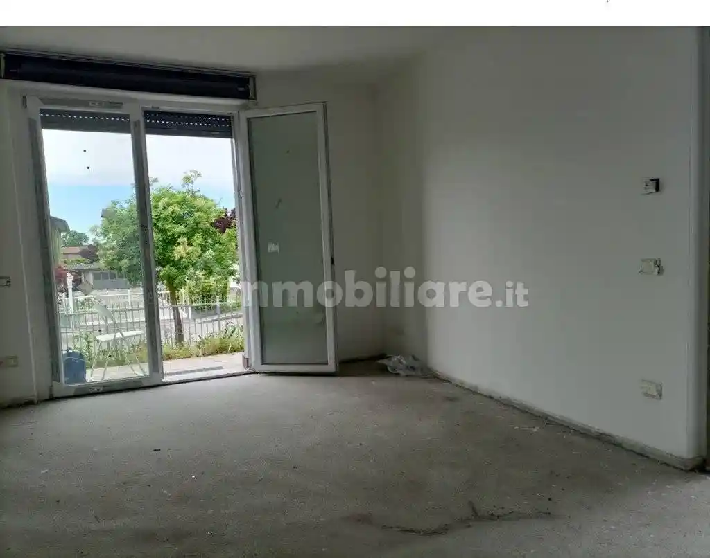 Villa in vendita a Pognano