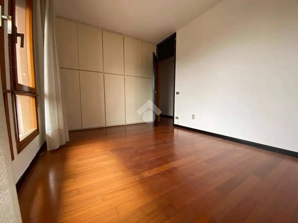 Quadrilocale buono stato, terzo piano, Castelfranco Veneto - foto 4