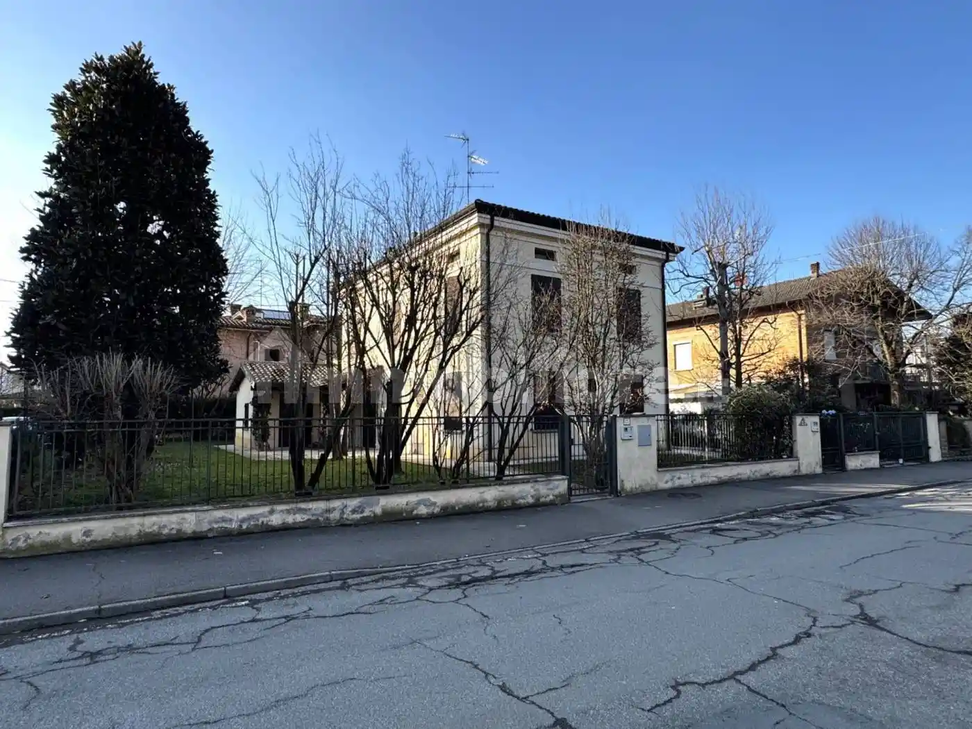 Villa in vendita a Mirandola