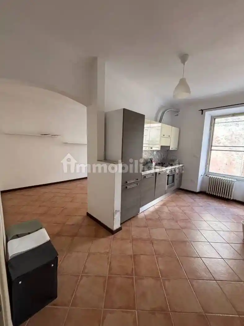 Casa indipendente in vendita a Cisano sul Neva