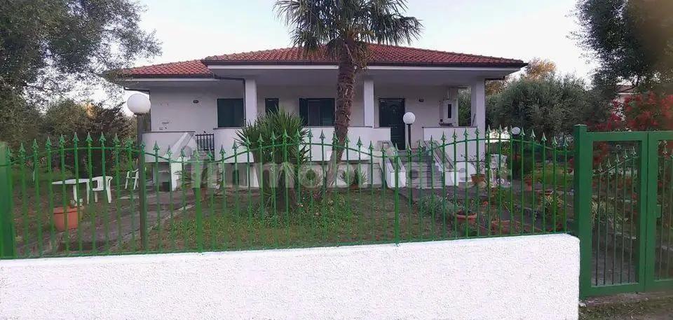 Appartamento in affitto a Santa Marina