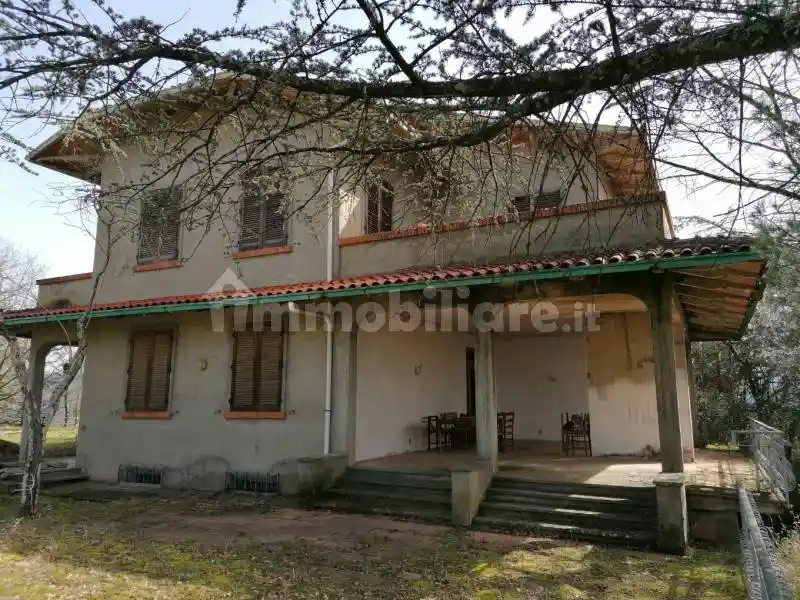 Villa in vendita a Bucine