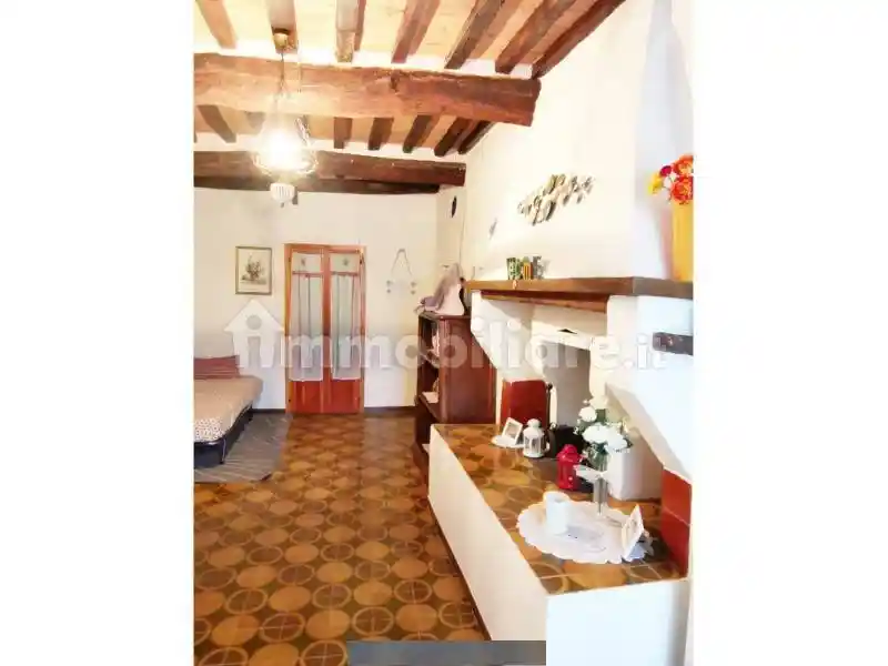 Palazzo - Edificio in vendita a Asciano