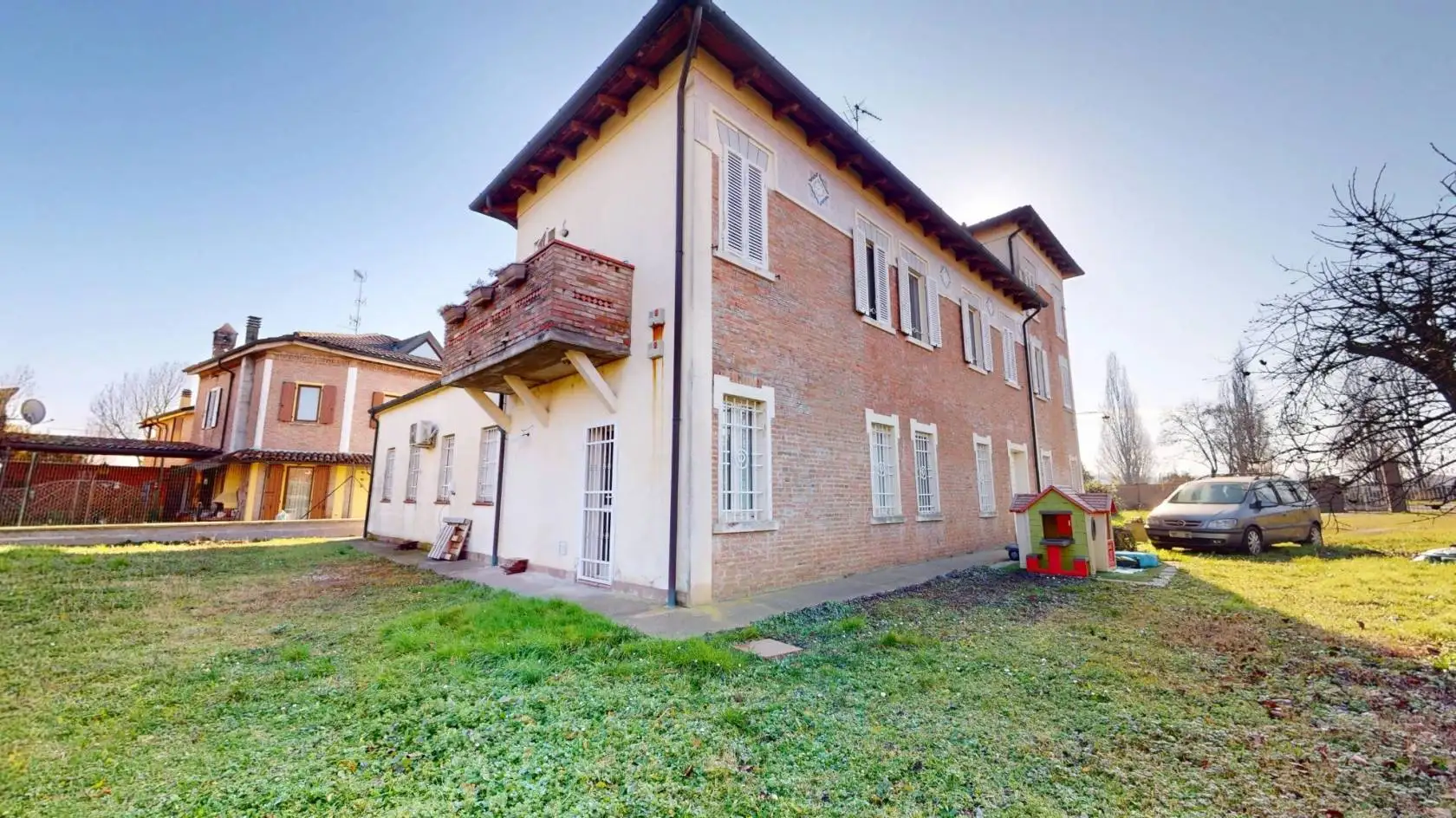 Casa indipendente in vendita a Terre del Reno