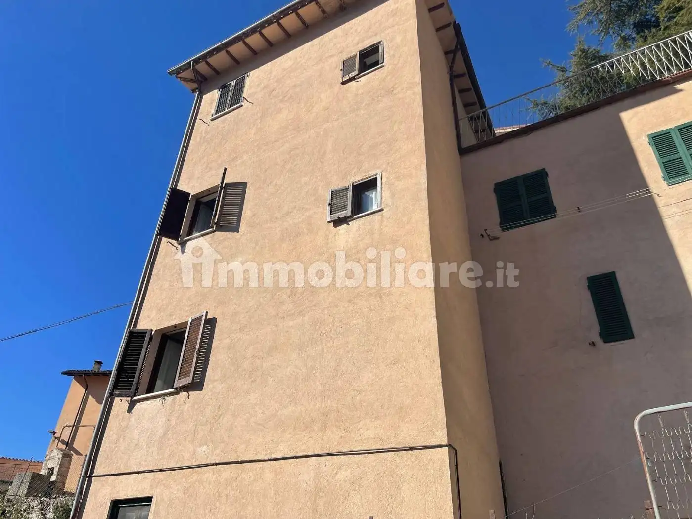 Terratetto unifamiliare via Padre Pietro Pirri, Centro, Cerreto di Spoleto - foto 2