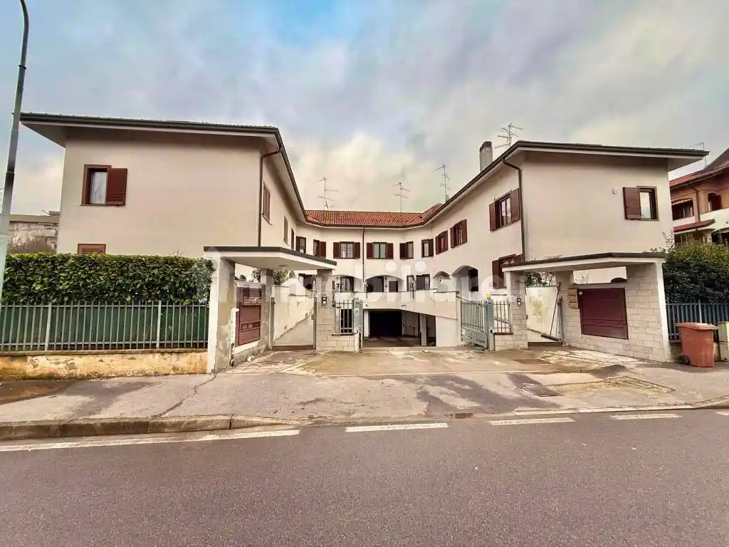 Villetta a schiera in vendita a Garbagnate Milanese